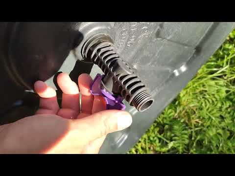 Видео: | Обзор | Пластиковый Бачок для Летнего Душа | 100 литров | На Дачу.