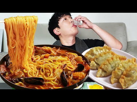 Видео: Пряная лапша Джамппонг🍜 MUKBANG REALSOUND ASMR EATINGSHOW