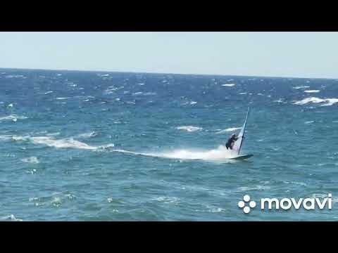 Видео: 。     Vindsurfing Виндсерфинг. Алупка. Шторм. Лягушка