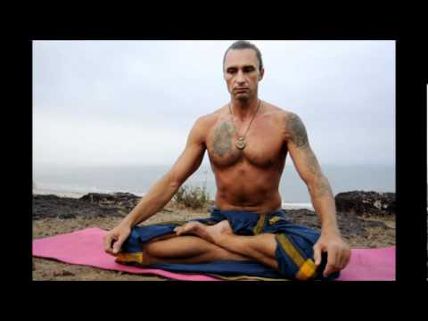 Видео: Дыхательные практики Йога для начинающих  Пранаямы Бхастрика Ануломавилома Капалабхати Замки