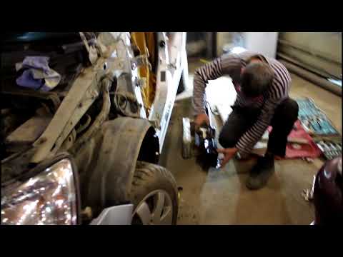 Видео: Кузовной ремонт. Замена порогов на Hyundai Getz. Часть 1