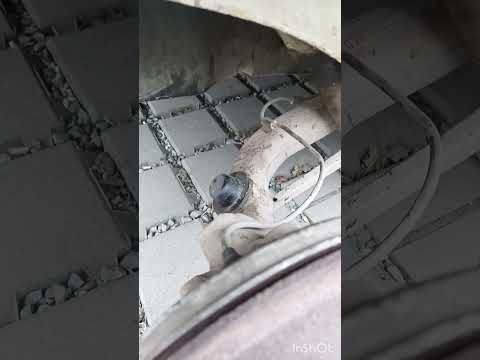 Видео: Замена задних пружин Mercedes-Benz W168(A160,140,170,190) легко и просто