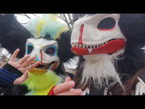 Видео: наша прогулка В МАСКЕ РАПТОРА!)