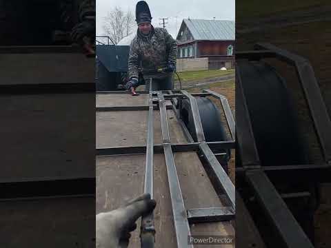 Видео: Платформа для перевозки караката на прицеп МЗСА.