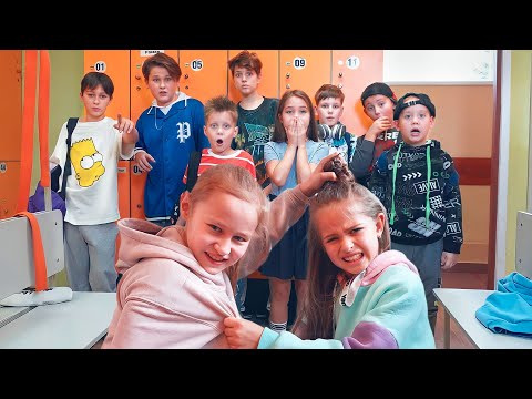 Видео: СОФИ В ЯРОСТИ! КАК ПОДРОСТКИ ВСТРЕТИЛИ НОВЕНЬКУЮ В ШКОЛЕ?! 1Я СЕРИЯ! ЭТО ВАМ НЕ КАМПУС!