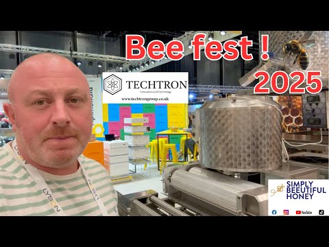 Видео: Просто красивый мед, Апимондия 2025, корм Апипаста