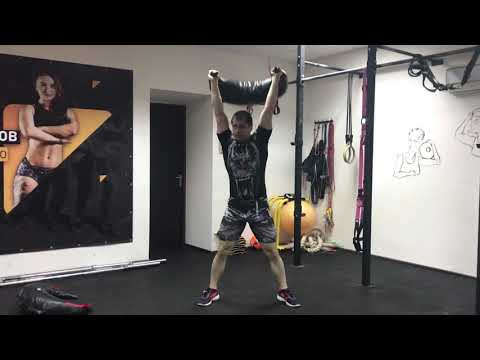 Видео: Упражнения с болгарским мешком на все группы мышц. 08.06.19.