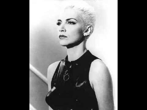 Видео: Klooch Чому ти така?