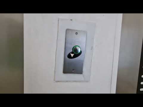 Видео: ⚡В честь 600 подписчиков! Полный обзор всех подъёмников в ТЦ "Июнь" + история здания!