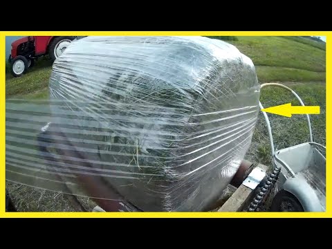 Видео: Заготовка сенажа. Мини пресс 0850 и самодельный обмотчик.