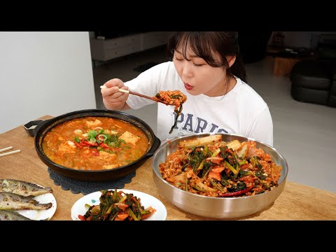 Видео: Кимчи из молодой редьки, приготовленное свекровью😋Пибимбап, рагу из соевой пасты, рецепт мукбанга