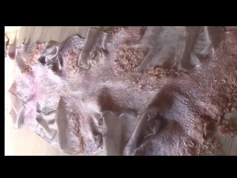 Видео: Валяный фактурный шарфик натурального окрашивания.