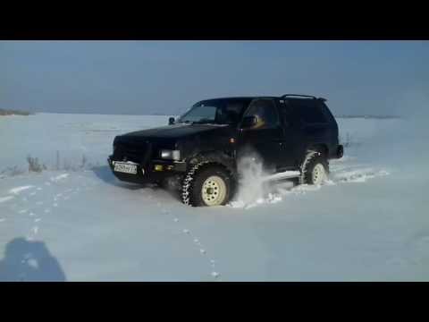 Видео: Nissan Terrano проверка резины Silverstone MT-117EX 33R