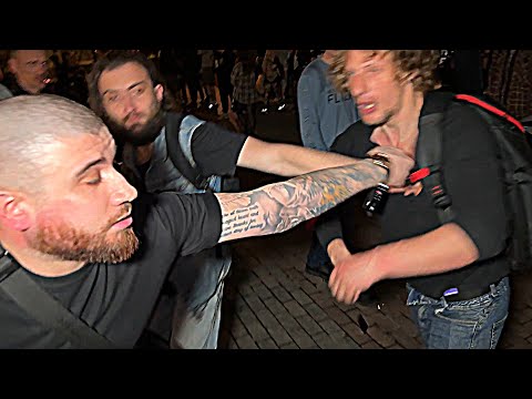 Видео: ЛЕВ ПРОТИВ - ДИКИЕ НAПAЛИ ТОЛПОЙ  (19.04.25)