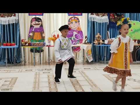 Видео: 24.10.2025. 🍁Осенняя Ярмарка🍁 НЕБЫЛИЦЫ В ЛИЦАХ 🥰 Танец с тканями "Это осень пошутила" 🍁🍂🍁 о.Шикотан