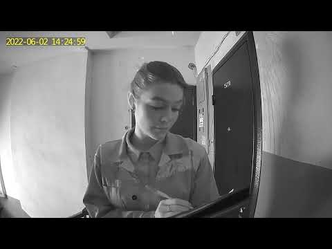 Видео: Мошенницы представляются "Водоканалом" в Екатеринбурге