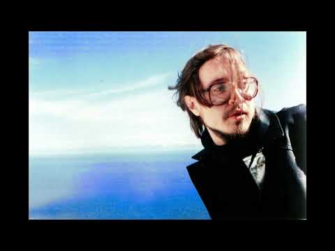 Видео: человек — Моя оборона (Е.Летов)