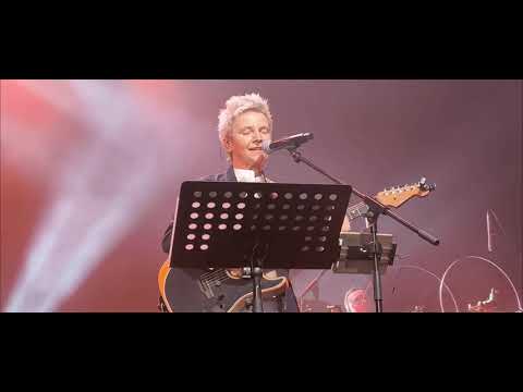 Видео: Сурганова и Оркестр. Мечтатель. (Н. Новгород, 31.10.25)