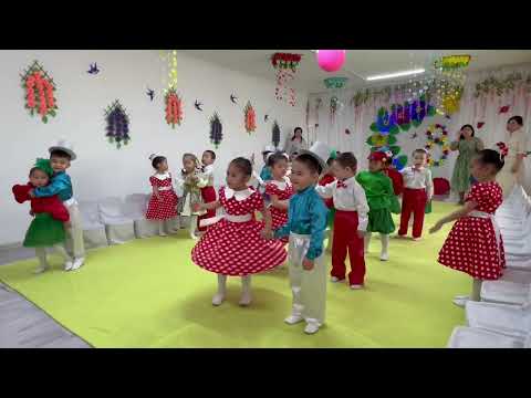 Видео: 8 Наурыз 2025. Аналарға арналған мерекелік концерт / Болашақ тобы.