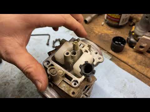 Видео: Honda Fourtrax TRX 300, как очистить и перебрать карбюратор, не заводится, не работает, нет бензи...