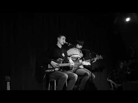 Видео: ГАВРИЛОВ - Держи меня за руку