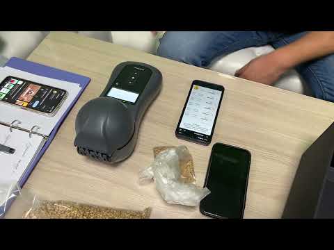 Видео: Портативный инфракрасный анализатор зерна GS.