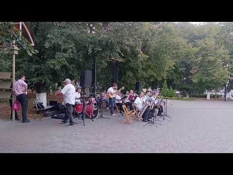 Видео: Армавирский Променад 