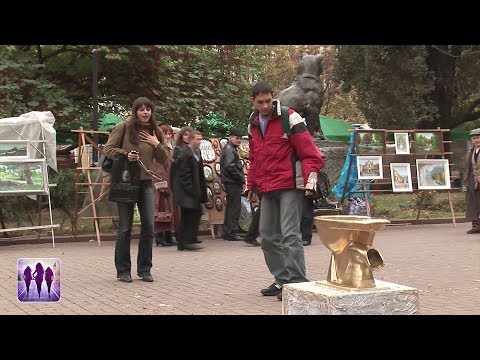 Видео: Необычный памятник. Смешной и еще смешнее