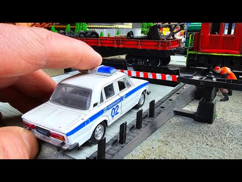 Видео: Железнодорожный переезд на макете! Про машинки