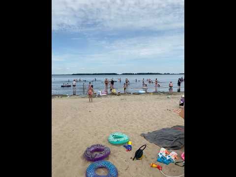 Видео: Озеро Погост один из пляжей Lake Pogost is one of the beaches