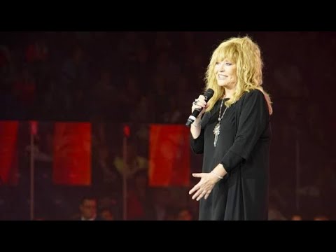 Видео: Алла Пугачева - Выступление на день города (Подольск 10 сентября 2016 Год) 