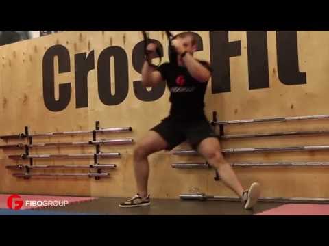 Видео: 10 упражнений на ноги в TRX петлях