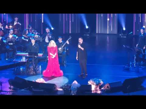 Видео: Любовь Успенская и Алексей Чумаков - 04 Ещё минута (Юбилей в Крокус Сити Холле 24.02.2024)
