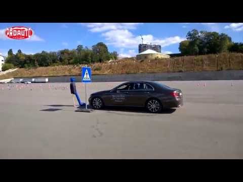 Видео: Проверка систем безопасности Mercedes-Benz