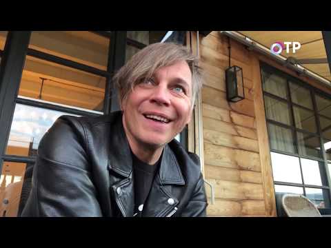 Видео: Программа "ZВУК. История".  Группа "Мумий Тролль"