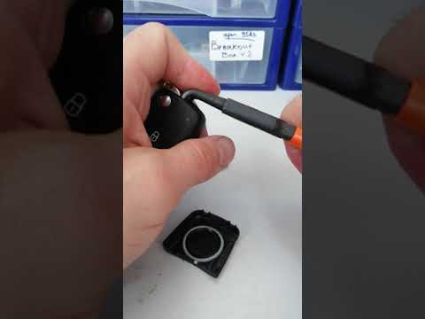 Видео: Фольксваген Тигуан как разобрать ключ зажигания.