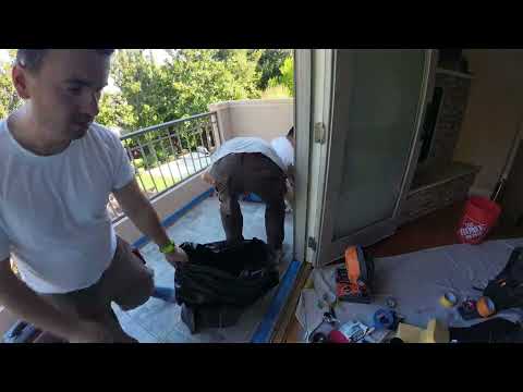 Видео: закінчили сьоголні балкон затерли шви покрасили перила все чітко швидко і красиво 3 дня і фініш