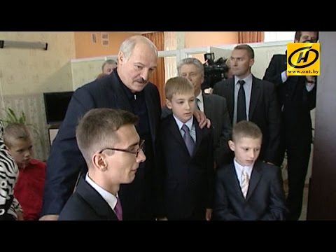 Видео: Александр Лукашенко посетил минский детский дом №5