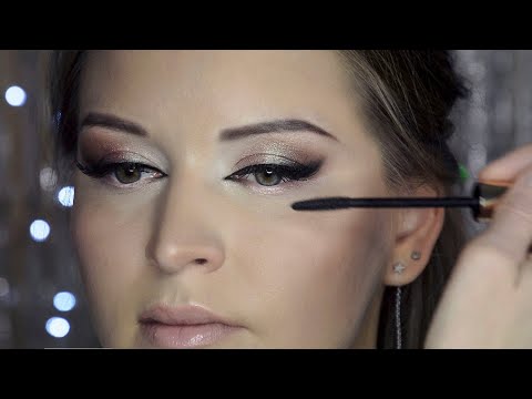 Видео: Техника макияжа кошачий глаз урок №64 Wedding Make Up