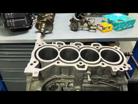 Видео: Хендай ix35 G4NA 2.0 задиры цилиндров и начало разрушения катализатора.полный обзор ремонта.