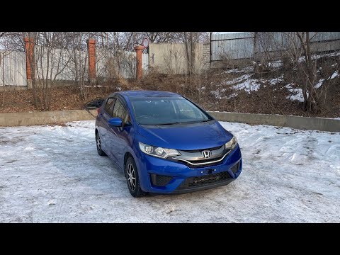 Видео: 🎥 Обзор Honda Fit, 3 поколение в кузов GK3 🛠 Комплектация G L Package 🔥 1.3 л / передний привод