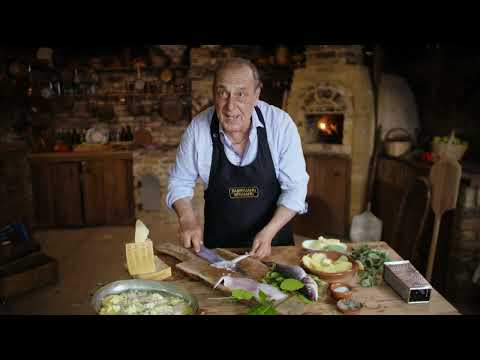 Видео: Запеканка из морского окуня и картофеля с сыром Пармиджано-Реджано AD