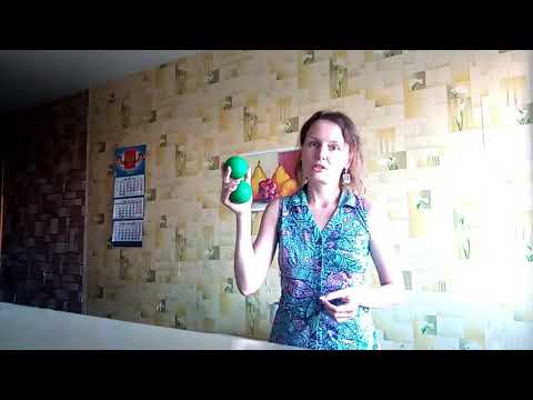 Видео: Жонглирование 2 мячами