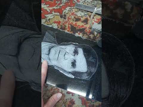 Видео: Гравировка по камню , станок ГК Брюллов 50*50 см.