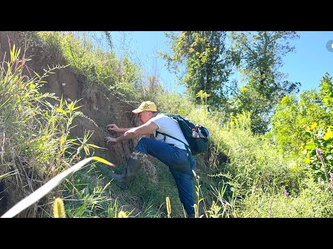 Видео: Оползень Земли обнажил удивительные артефакты каменного века