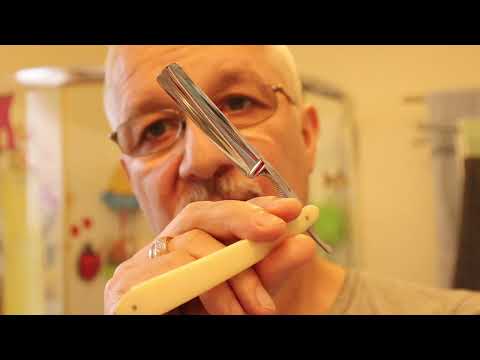 Видео: Тест опасных бритв Mikawa Nagura Shima Mejiro VS Charnley Forest straight razors shaving