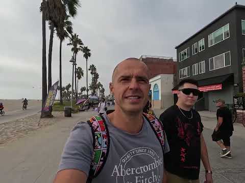 Видео: Венецианский пляж (2025)