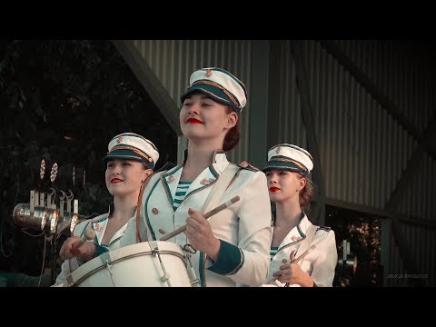 Видео: Шоу-группа барабанщиц ЗКНТ ат "Фейерверк"_ марш Радецкого.  12.06.2019. ПКиО. г.Кировск.