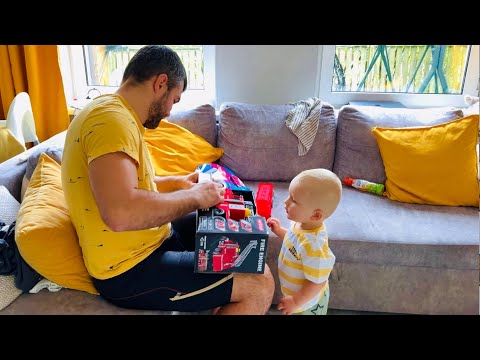 Видео: МУЖ НЕДОВОЛЕН количеством игрушек😁 отметили 18 мес сыночка! 💛Ваня тянется к Сэдди 🐶VLOG