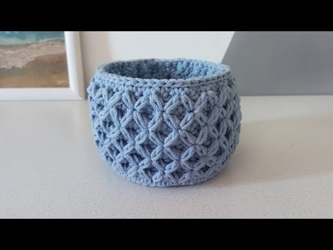 Видео: Корзинка НЕЖНОСТЬ из хлопкового шнура. Объемный узор цветочки / Узор для сумок и корзин крючком